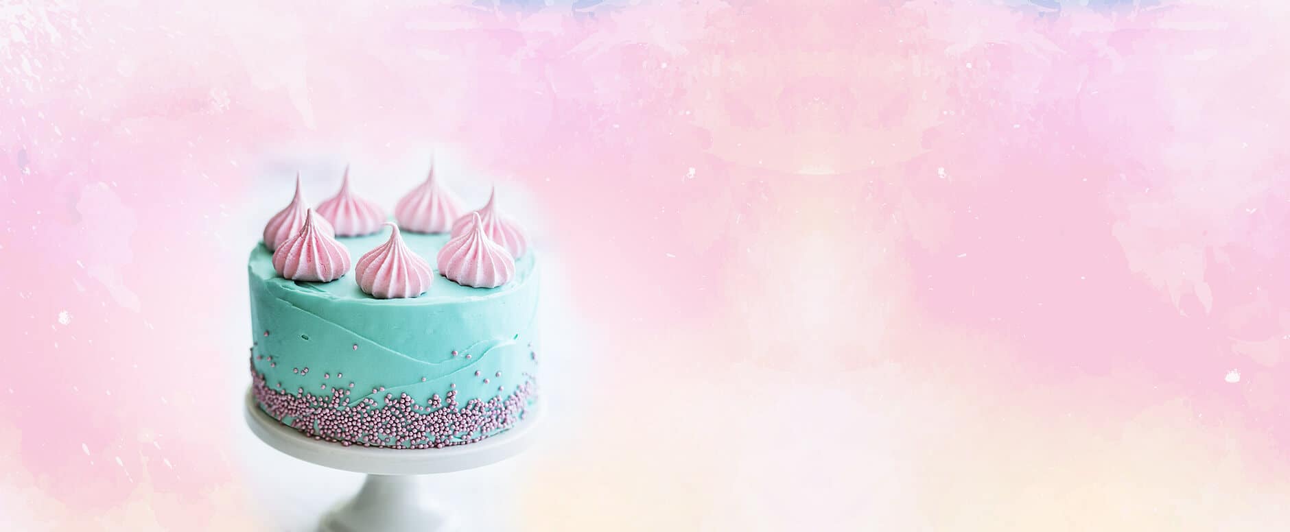 طراحی و عرضه انواع کیک تولد توسط  کیک پز ماهر